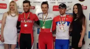 Нашият в Джирото се движи на 8:37 мин от лидера