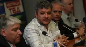 Акционер в ЦСКА: Маските на фамилиите паднаха - не искат да спасят клуба