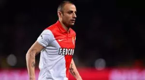 Тим от Висшата лига преговаря с Бербатов