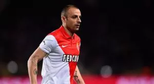 Очакват Бербатов на мача за Суперкупата