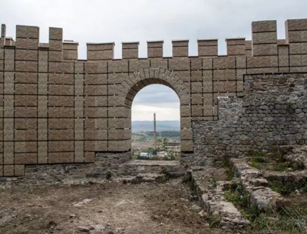 Международният съвет за паметници на културата шокиран от реставрациите на крепости у нас