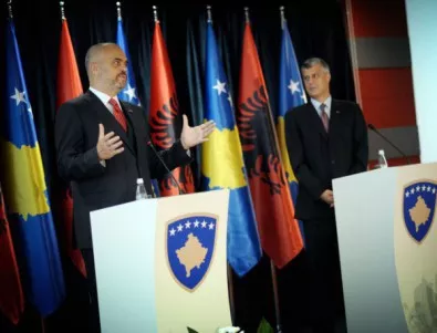 Албанският премиер се оправда за думите си за обединение с Косово