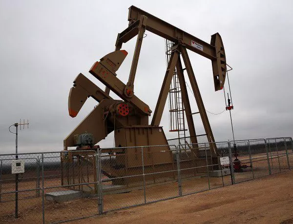 ОПЕК вдига цените на петрола