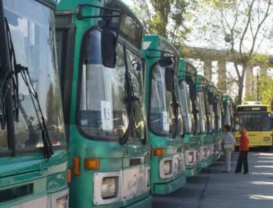 Автобусни превозвачи излязоха на протест в Бургас