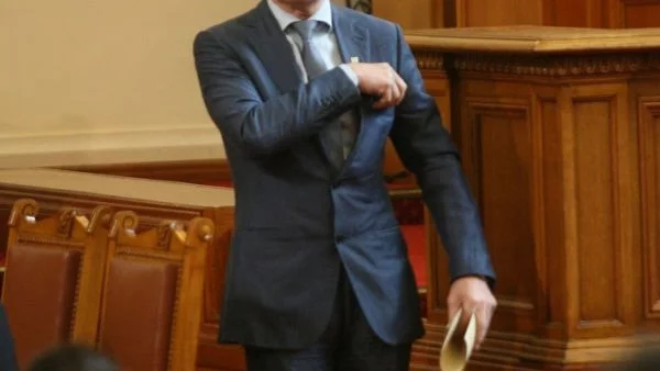 Сидеров: ГЕРБ да смени Красимир Велчев, той не ни каза за среща с руски депутат