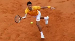 С малко нерви, но рутинно, Джокович стигна финала в Рим