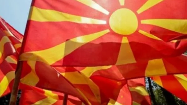 Заради бежанската криза ООН натиска за спора на името на Македония