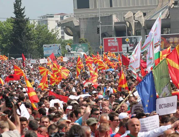 САЩ и ЕС официално подсказаха, че са съгласни на по-късни избори в Македония