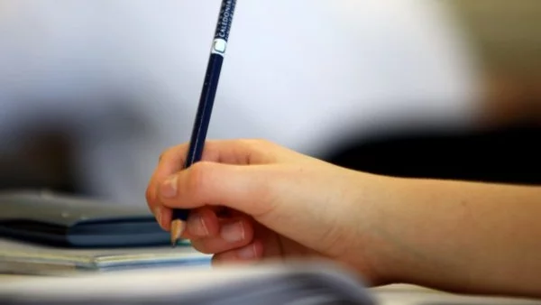 Нови учебни планове в професионалните гимназии от 15 септември 