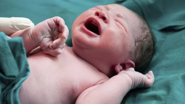 Съмнителна смърт на 40-дневно бебе от Пазарджик