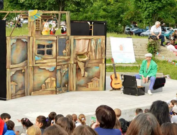 Над 30 представления за деца ще се играят на 3 сцени на открито в София между 1 и 6 юни