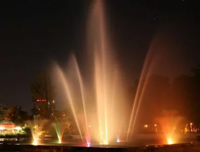 Пеещите фонтани в Пловдив протекоха, ремонтират ги