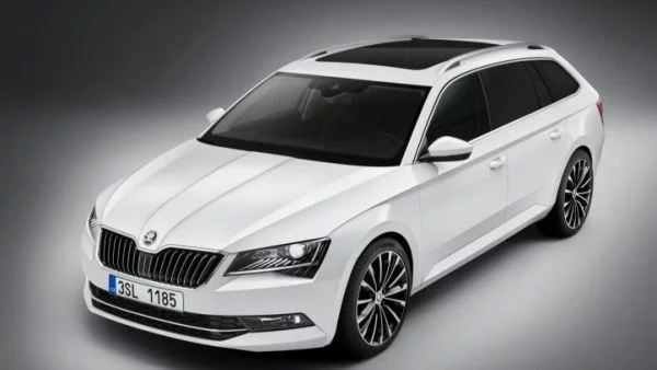 Skoda Superb Combi предлага гигантски вътрешен обем