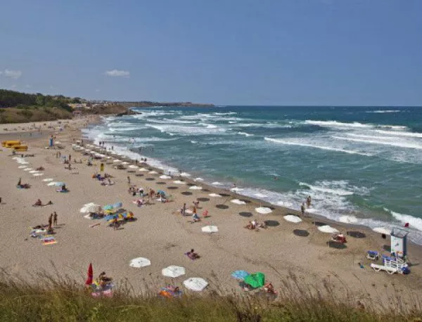 Плажът "Река Вая" в Иракли и още един по Южното Черноморие са без нарушения