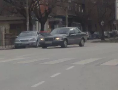 Момиче е блъснато на пешеходна пътека в София