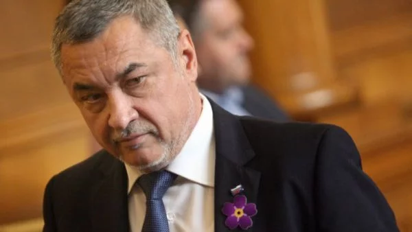 Валери Симеонов: Енергетиката е последната ни златна кокошка