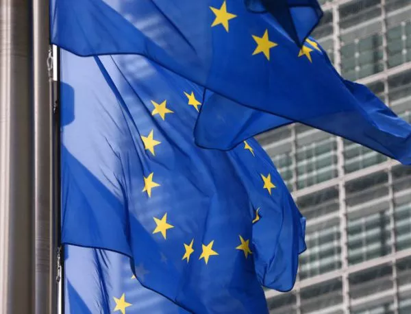 The Telegraph: ЕС се гърчи в "предсмъртна агония"