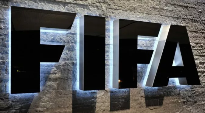 ФИФА побесняха срещу обвиненията за финансови измами, свързани с ПСЖ и Ман Сити