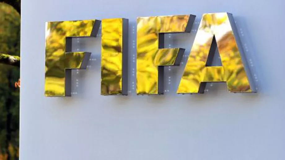 От ФИФА обявиха реформи, свързани с отдаването на играчи под наем и агентските комисионни