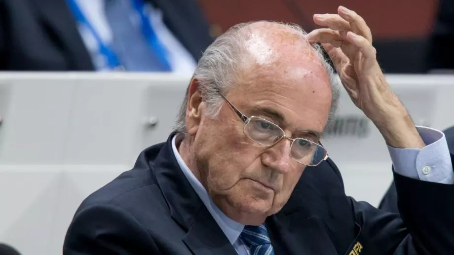 ФИФА изхвърли Блатер от футбола за още по-дълъг период