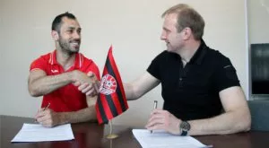 Амкар предлага нов договор на капитана си Петър Занев