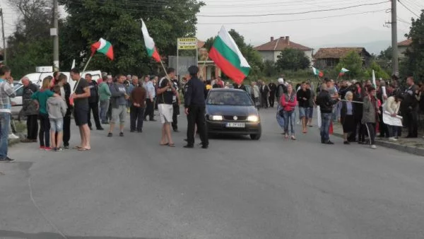 Михаил Константинов с две предложения за лечение на болестта "Гърмен"