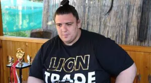 Аоияма записа първи успех за годината