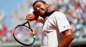 Цонга елиминира сънародник, за да играе срещу Нишикори