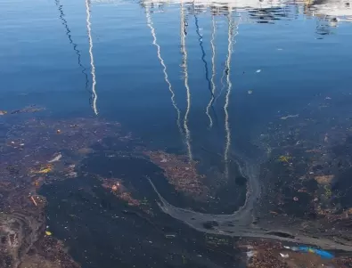 Разлив на нефт в Черно море 