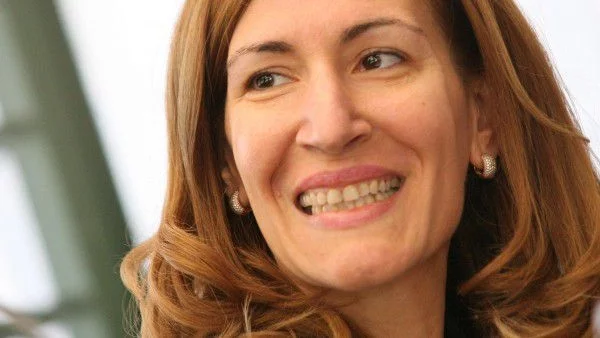 Николина Ангелкова се срещна с португалския си колега Антонио Пирес де Лима