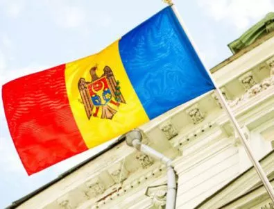 Хиляди на протест в Молдова с искане за предсрочни парламентарни избори