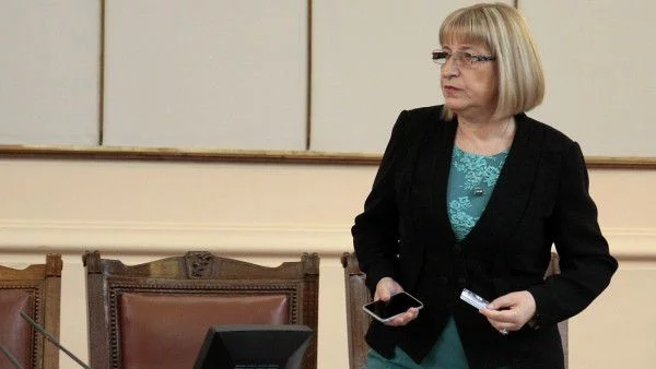 НС не събра 121 депутати цели 3 пъти. Свикаха извънреден председателски съвет