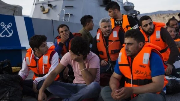 Най-малко 13 мигранти се удавиха край бреговете на Турция