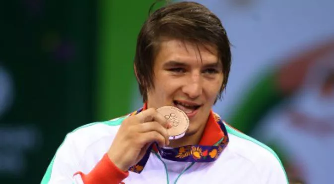 Апаши обраха първия ни медалист в Баку