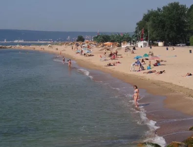 Депутатите решават да се забрани ли къмпингуването на плажа