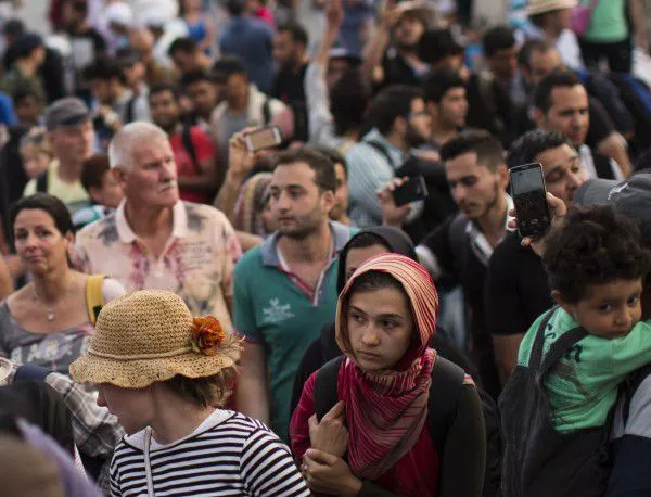 100 нелегални имигранти са хванати на границата между Италия и Франция