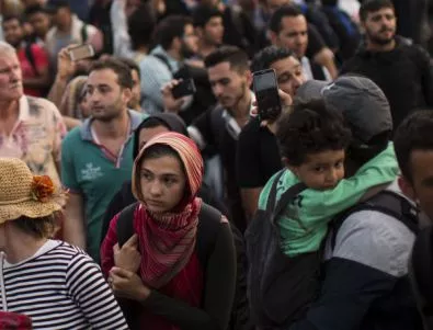 Дания ще конфискува имуществото на бежанците, за да могат да получават помощи