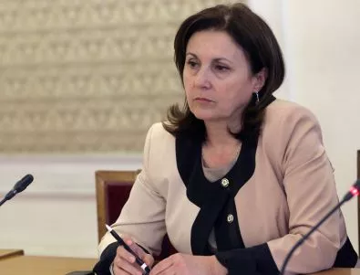 Бъчварова: Ще си подам оставката само ако премиерът я поиска 