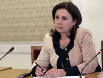 Решението за руските дипломати отчете националния интерес, уверява Бъчварова