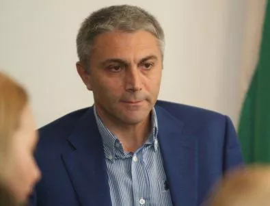 Комисията за борба с корупцията поиска оставката на Мустафа Карадайъ