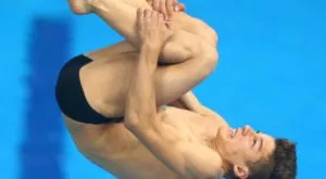 Българин влезе във финала на скоковете във вода