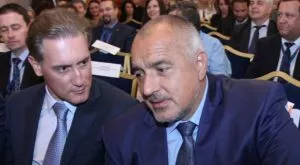 Домусчиев каза Пеевски ли е кукловодът на "Герена"