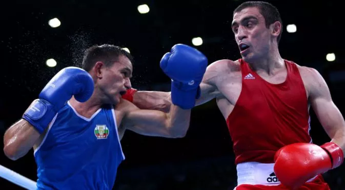 Елиан Димитров носи първа победа за България на европейското по бокс