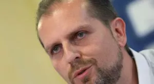 Шеф успокои феновете на "Левски": Ще дадем акции 