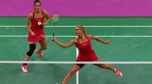 "Златните" сестри Стоеви бягат от България!