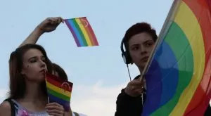 {{ otherArticle[0].article.title }}