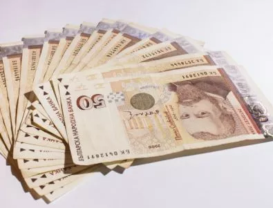 Половината българи са без спестени пари