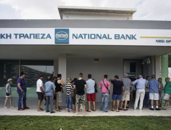 Гърците подкрепят действията на правителството