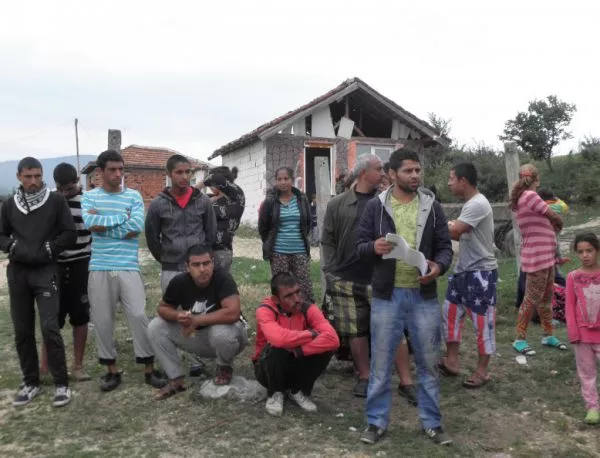 По-малко от 10% от премахнатите от ДНСК незаконни строежи са в ромски махали