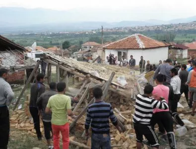 Започва събарянето на незаконни сгради във варненския ромски квартал